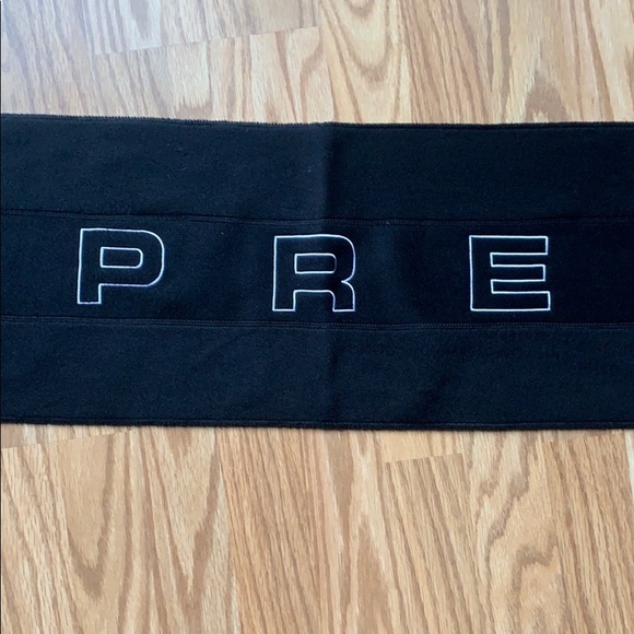 Authentic Supreme Black Polartec Scarf FW18 - Picture 3 of 7